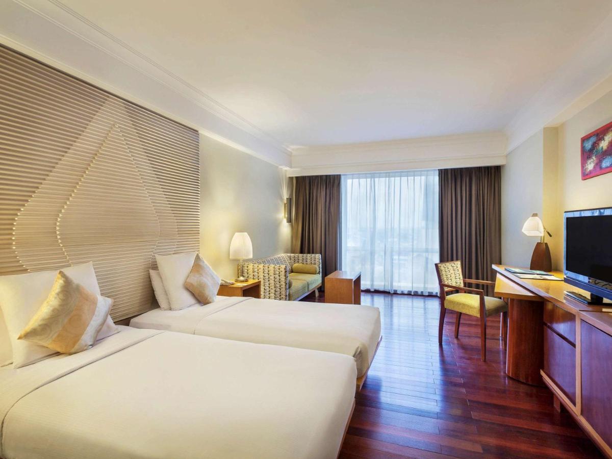 Novotel Semarang Exteriör bild
